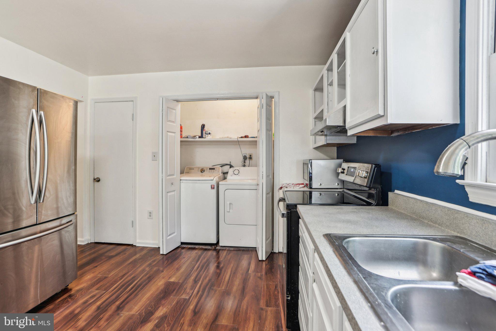 SANFORD SHORES - Residential