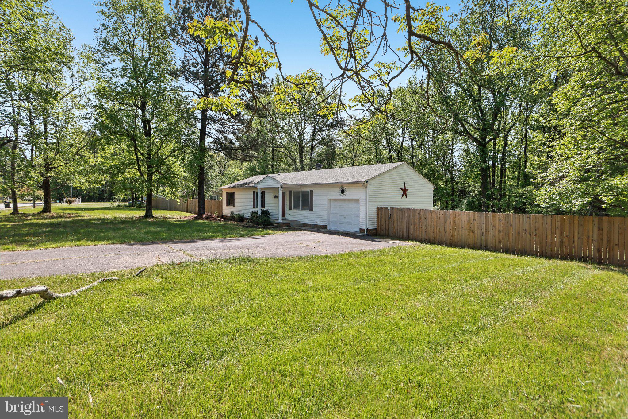 SANFORD SHORES - Residential