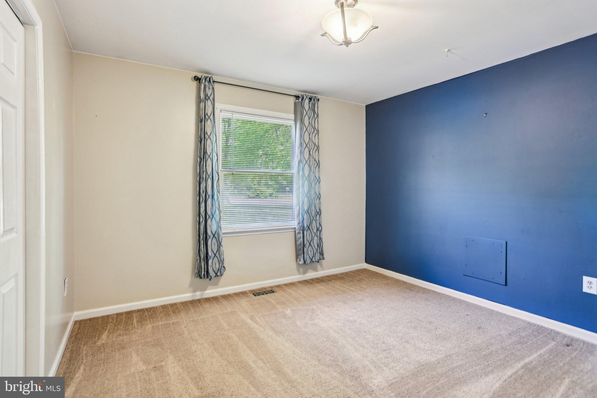 SANFORD SHORES - Residential