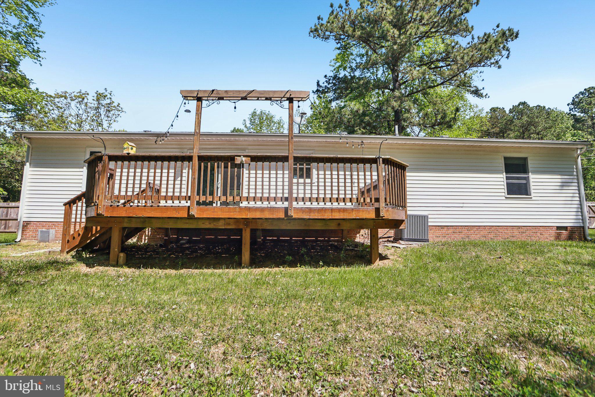 SANFORD SHORES - Residential