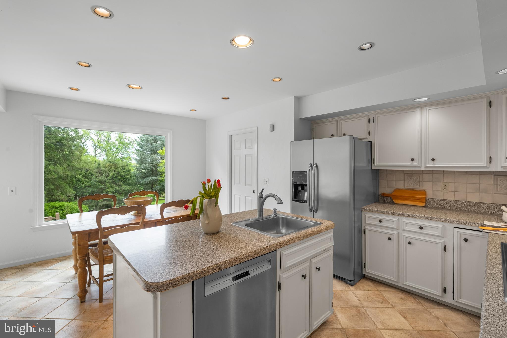 GLADWYNE - Residential