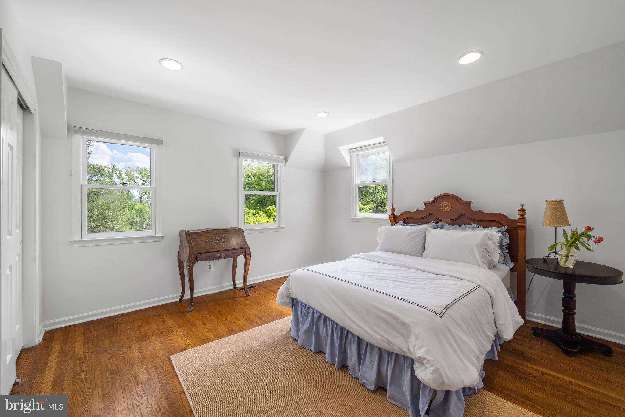 GLADWYNE - Residential