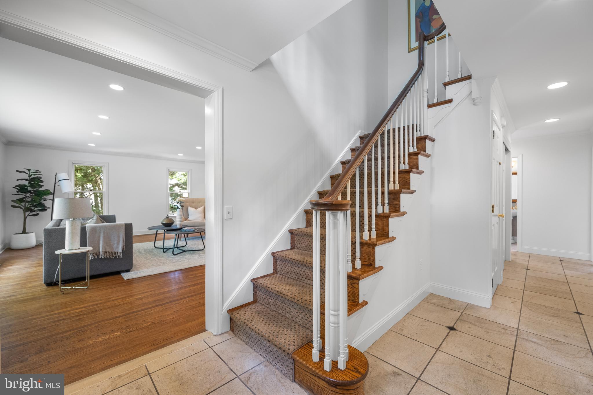 GLADWYNE - Residential