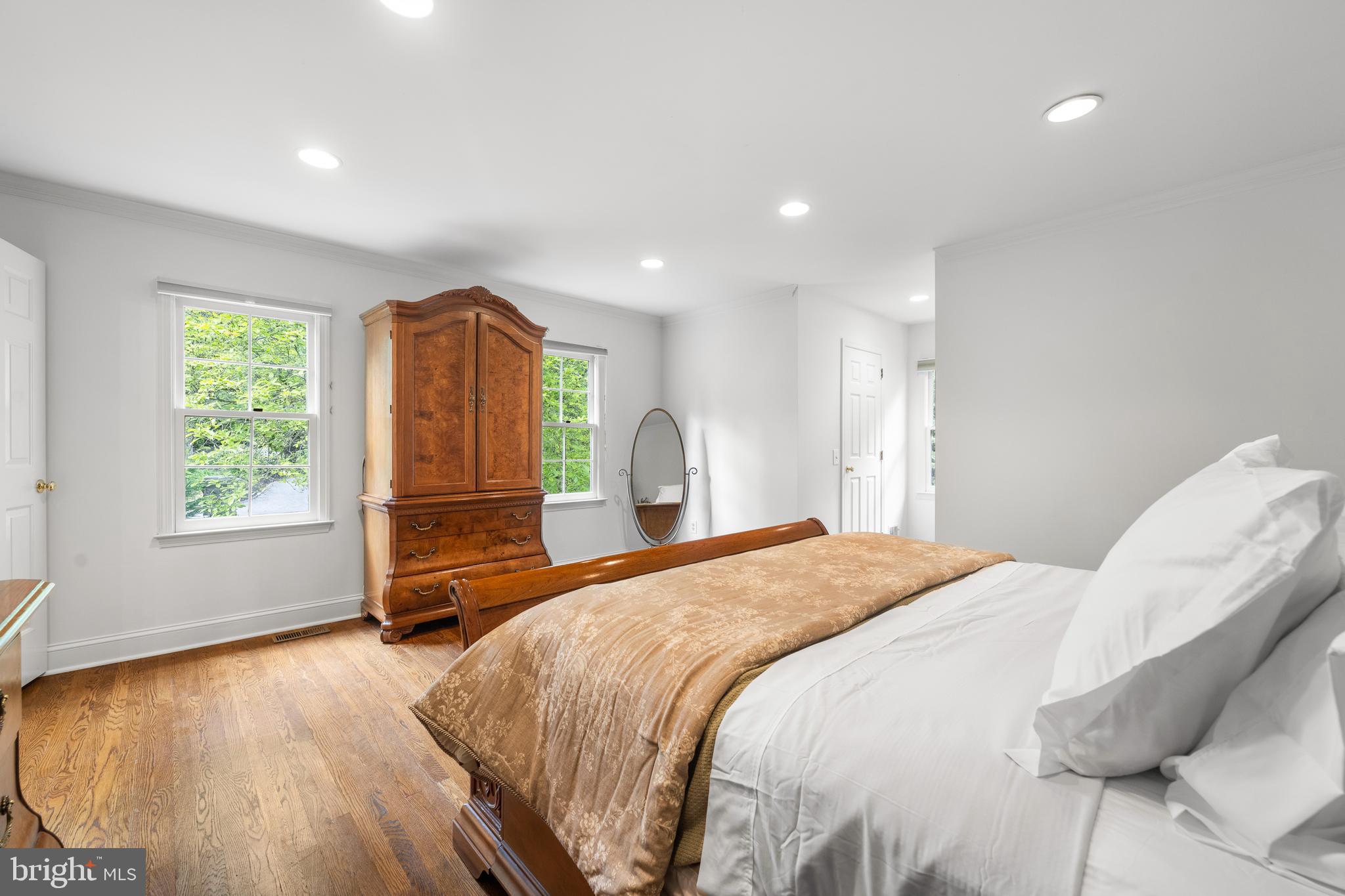 GLADWYNE - Residential