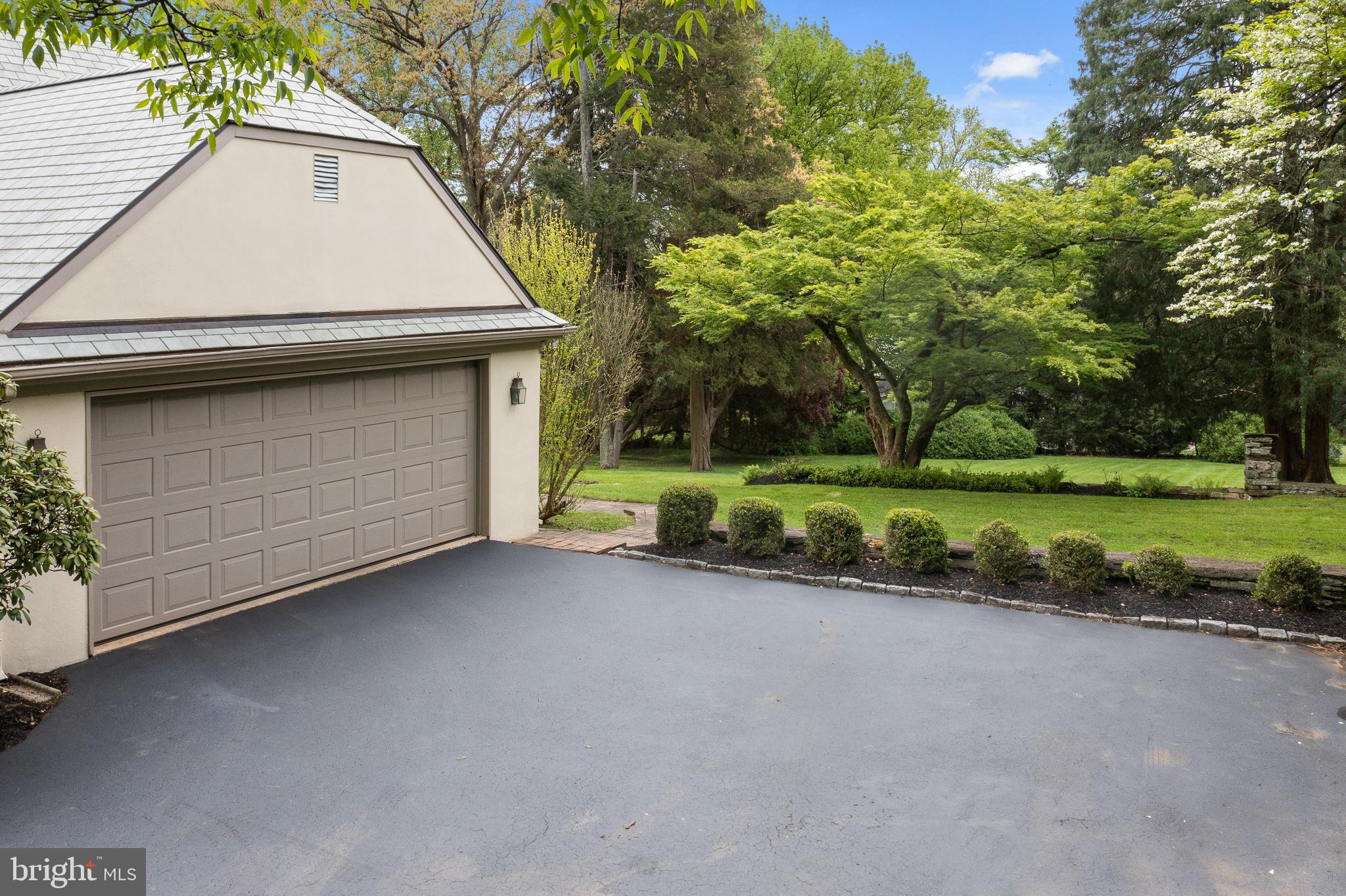 GLADWYNE - Residential