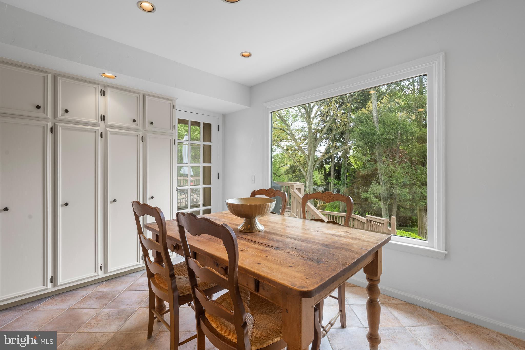 GLADWYNE - Residential