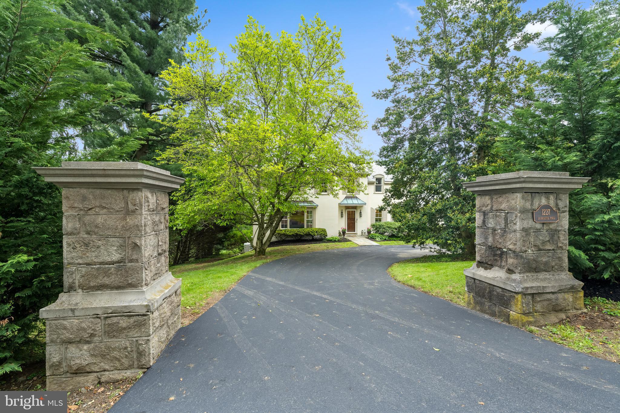 GLADWYNE - Residential