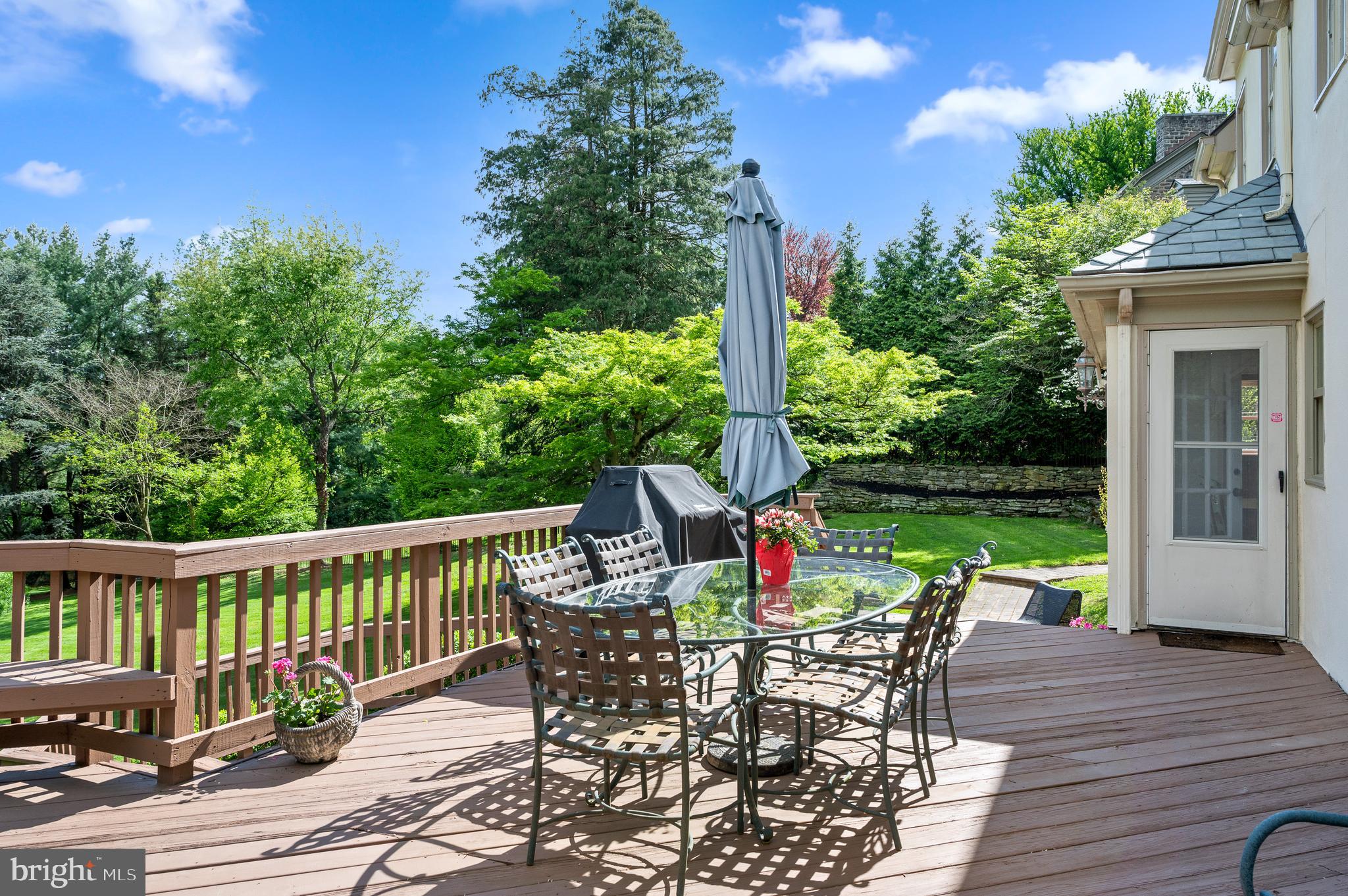 GLADWYNE - Residential