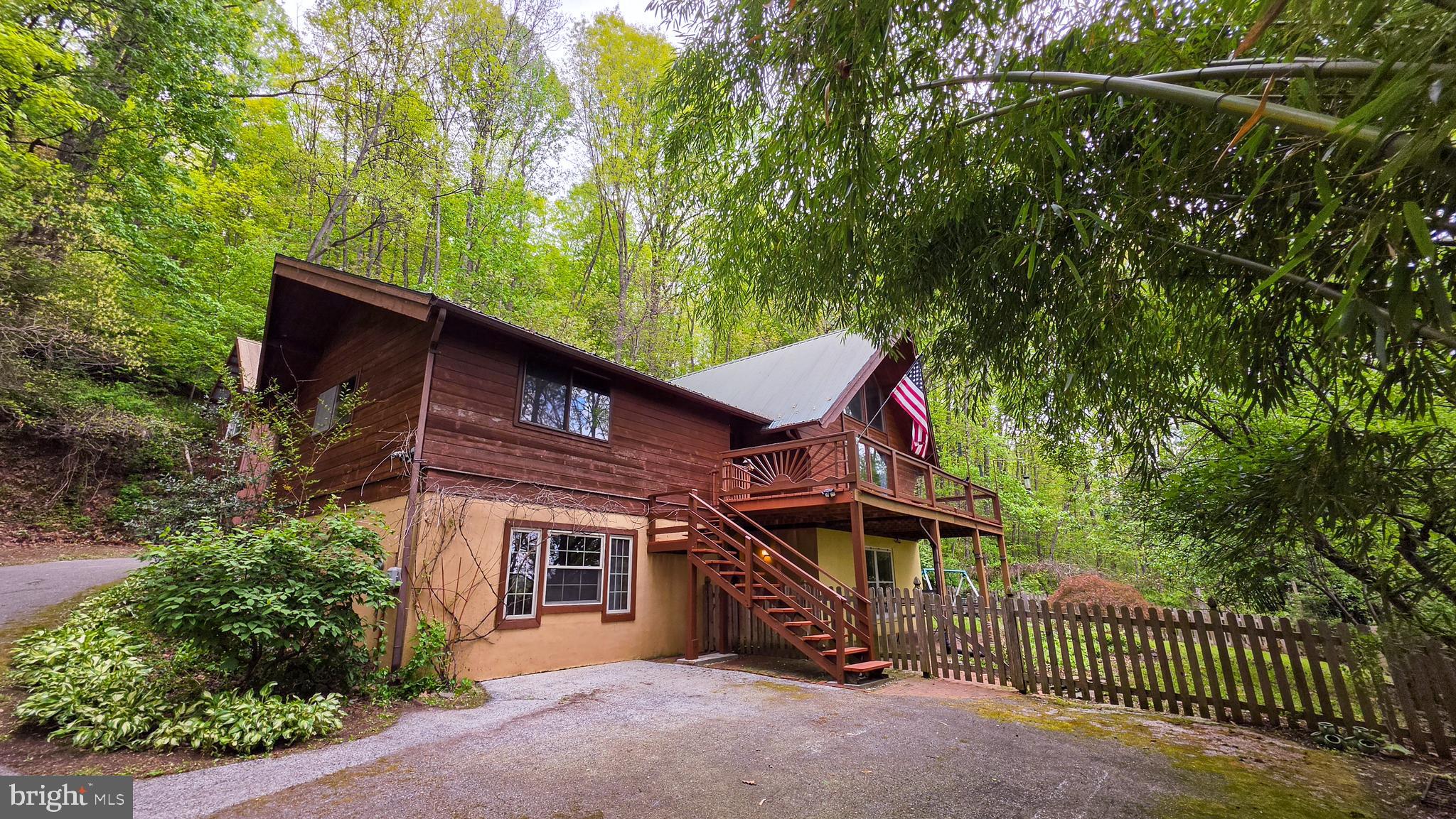 3548 RIDGE ROAD
