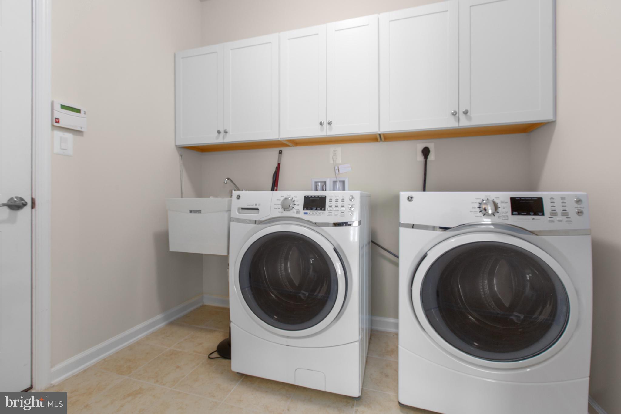 VIRGINIA HERITAGE AT LEE'S PARK - Residential