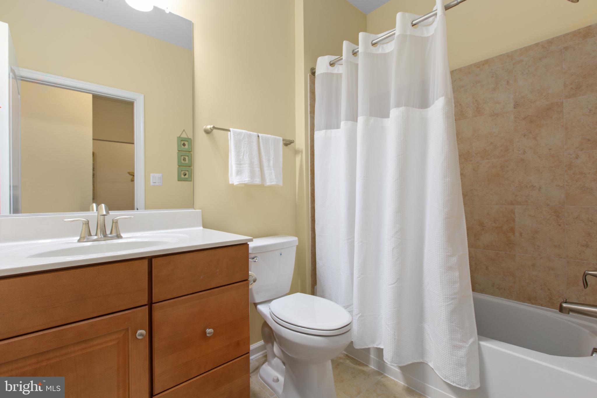 VIRGINIA HERITAGE AT LEE'S PARK - Residential