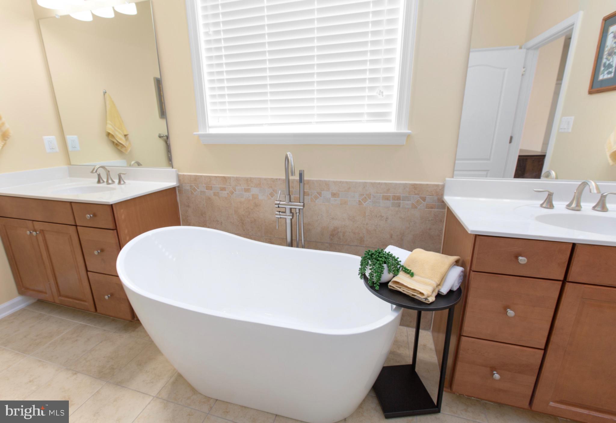 VIRGINIA HERITAGE AT LEE'S PARK - Residential