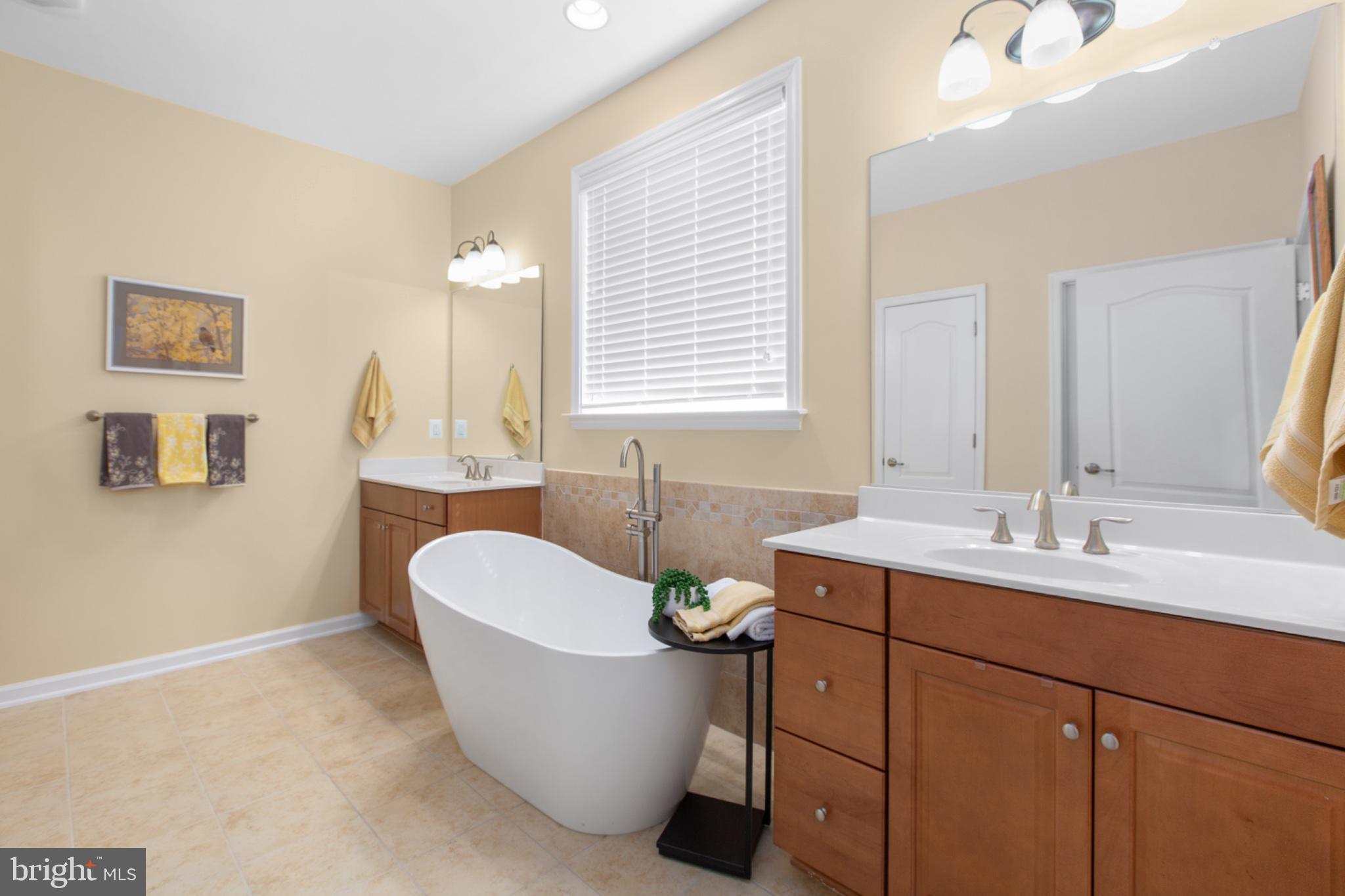 VIRGINIA HERITAGE AT LEE'S PARK - Residential