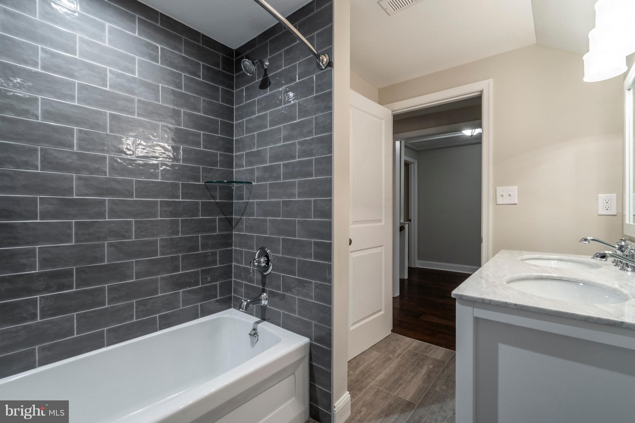 MERION PARK - Residential