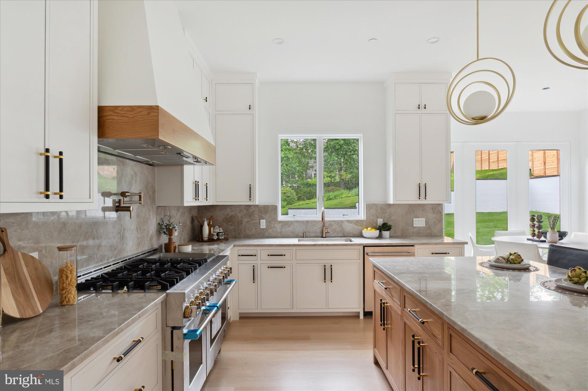 GLEN ECHO HEIGHTS - Residential