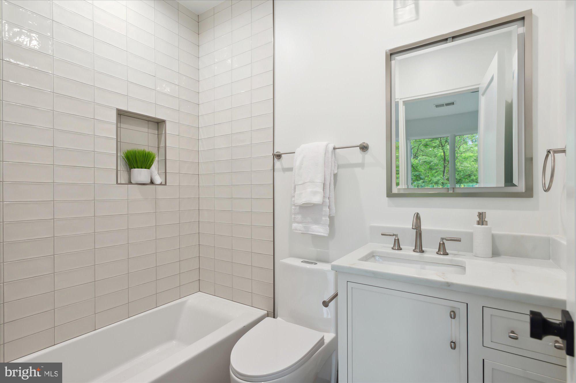 GLEN ECHO HEIGHTS - Residential