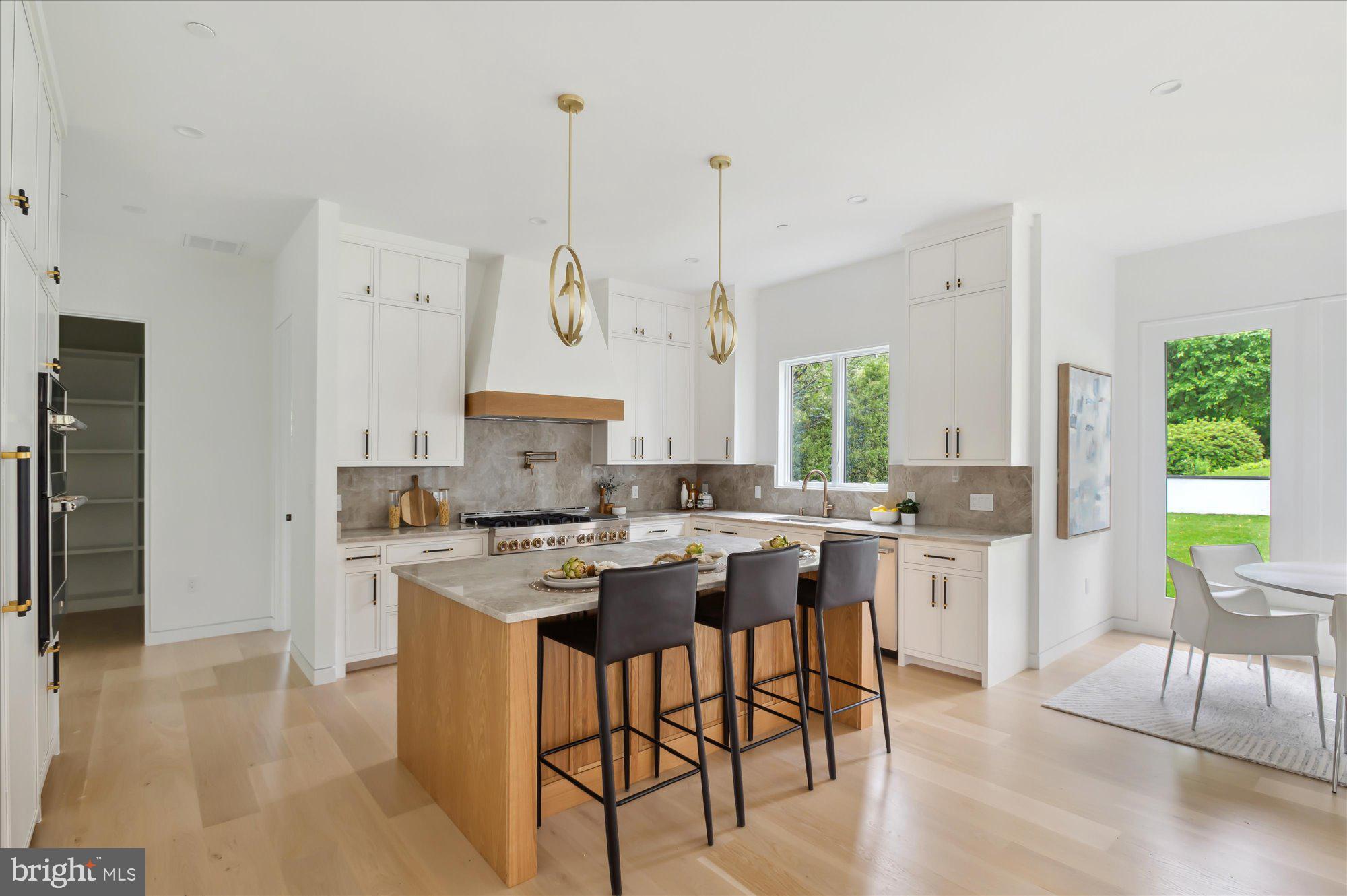 GLEN ECHO HEIGHTS - Residential