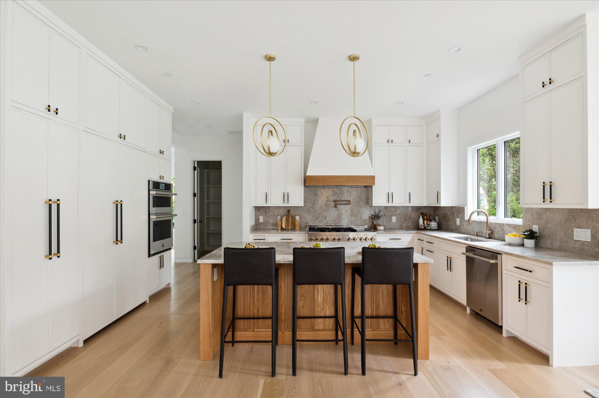 GLEN ECHO HEIGHTS - Residential