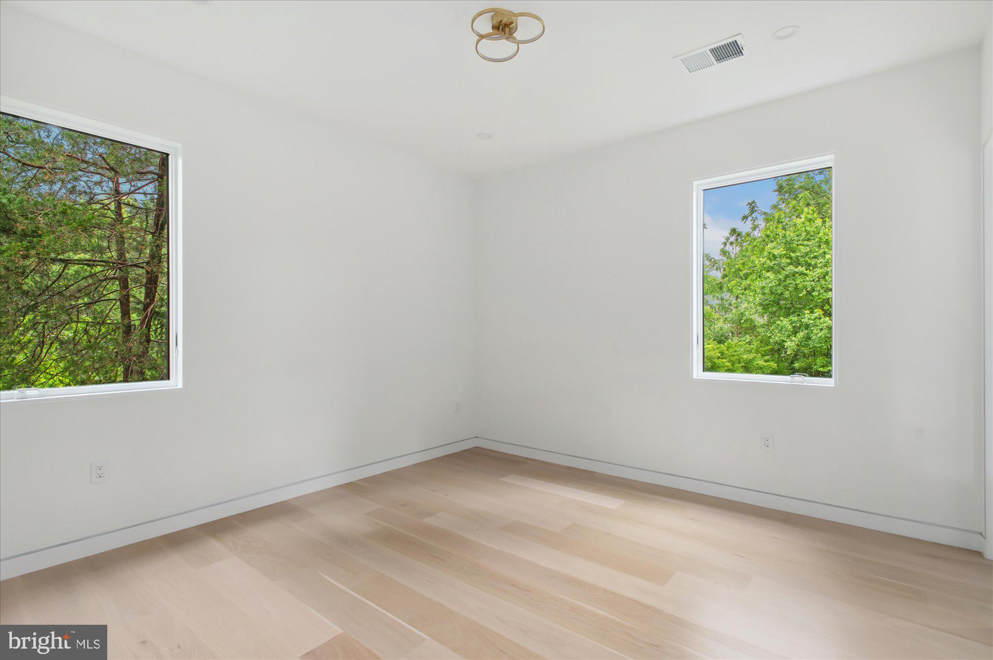 GLEN ECHO HEIGHTS - Residential