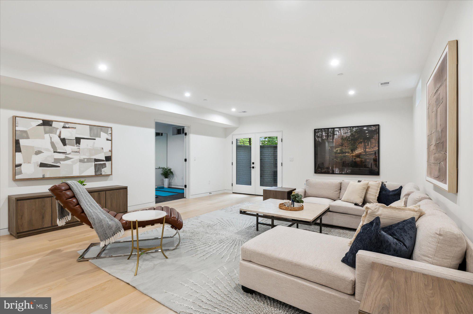 GLEN ECHO HEIGHTS - Residential