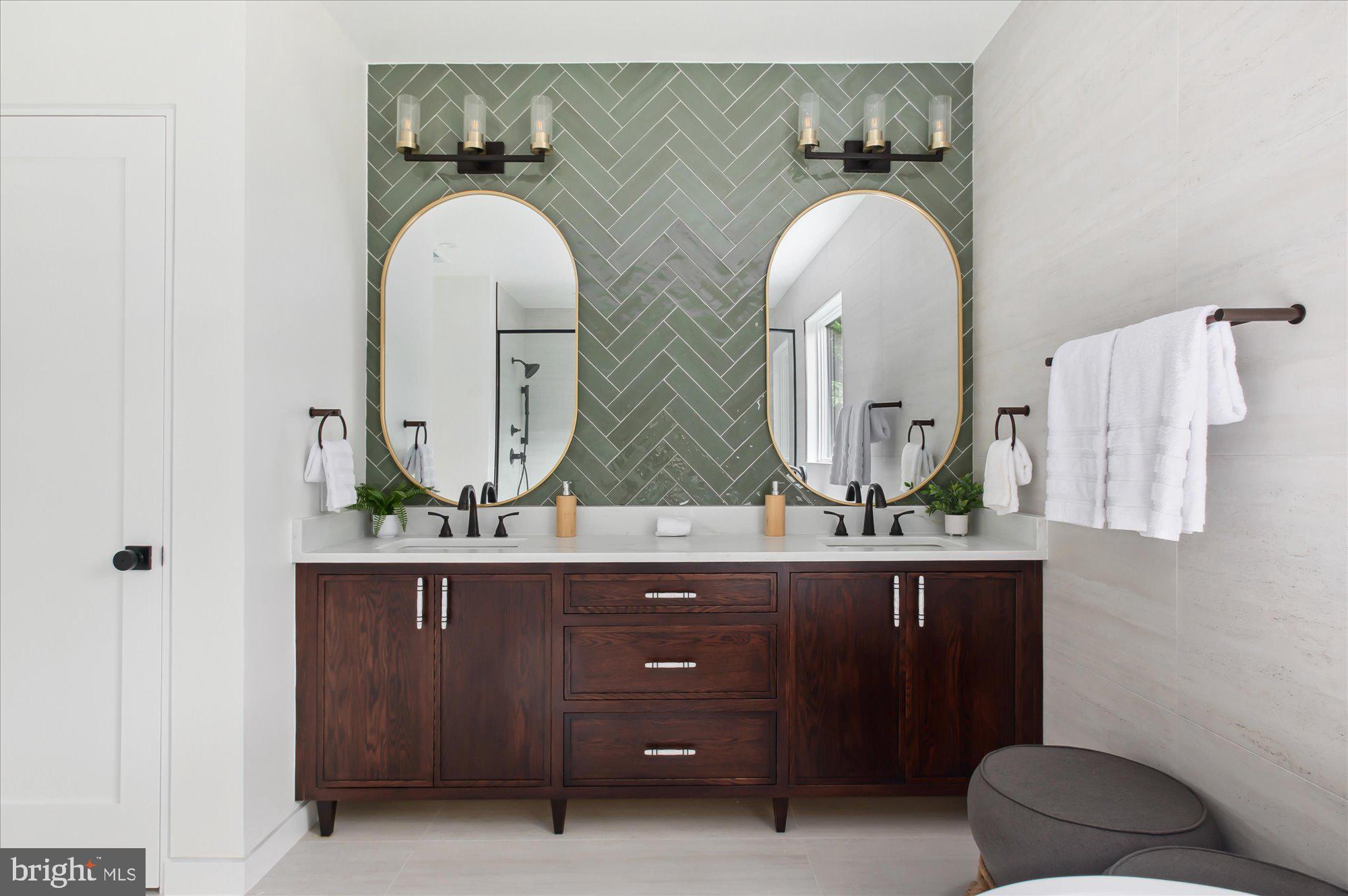 GLEN ECHO HEIGHTS - Residential