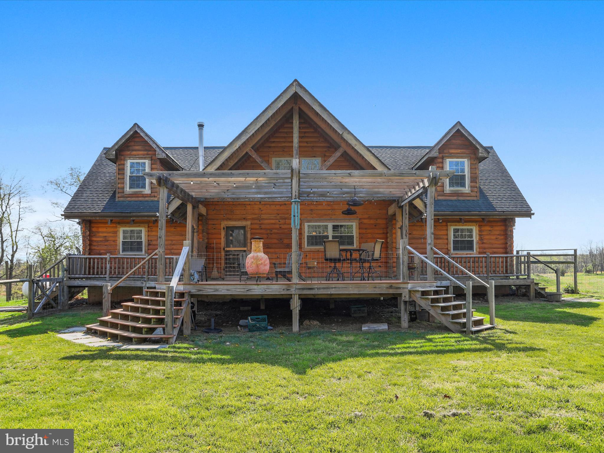 MOUNT LEVELS FARMS - Residential