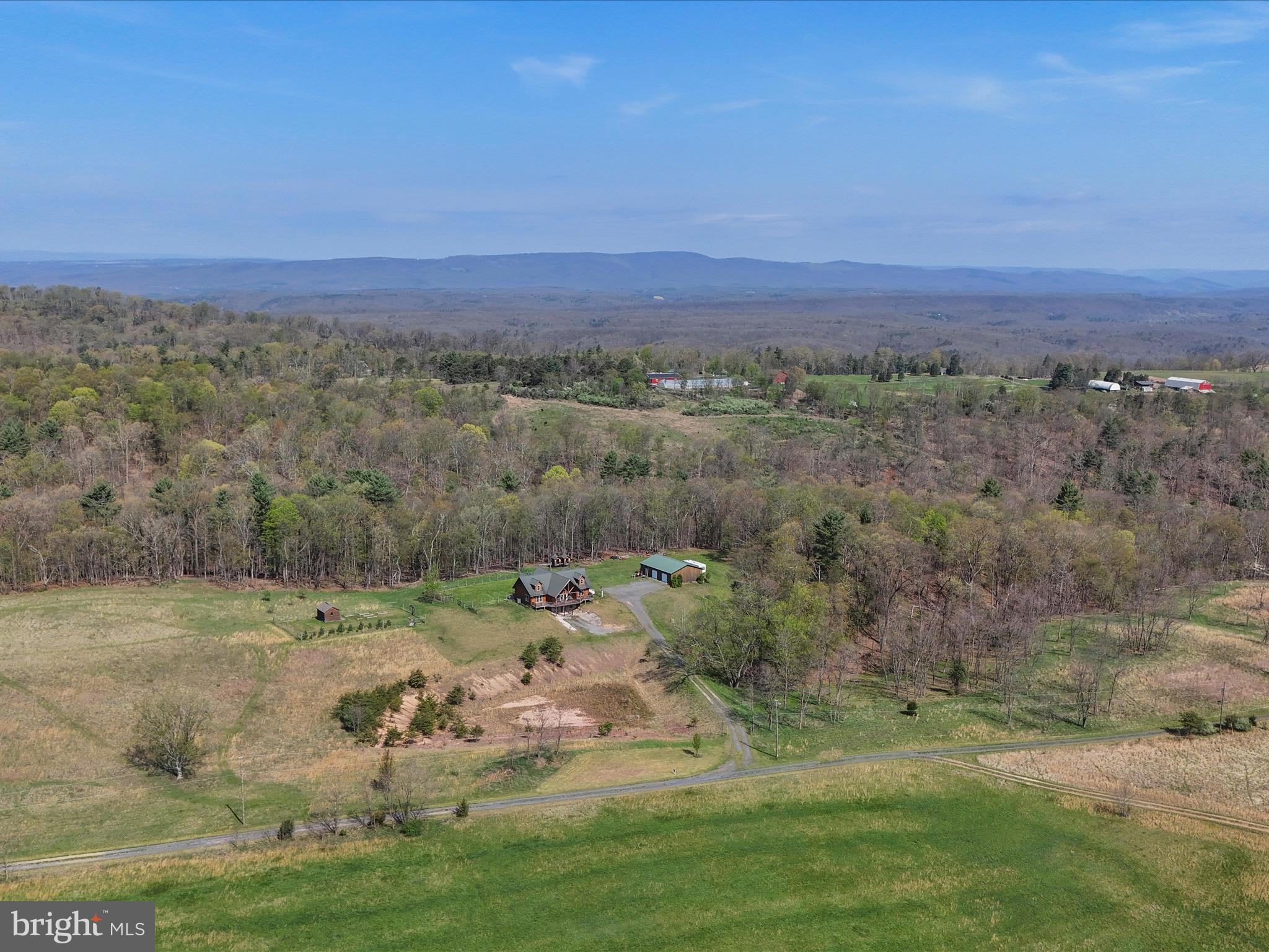 MOUNT LEVELS FARMS - Residential