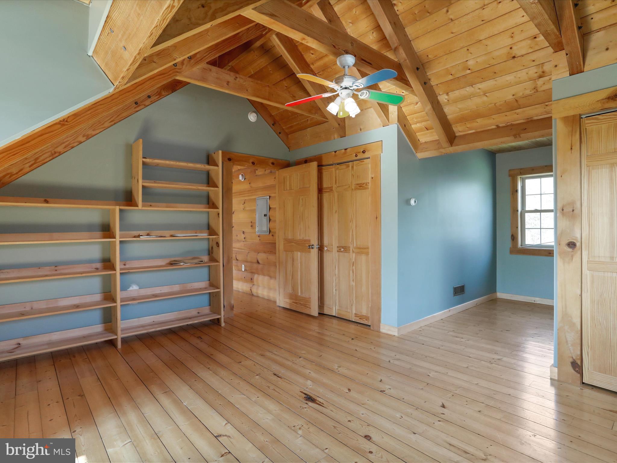 MOUNT LEVELS FARMS - Residential