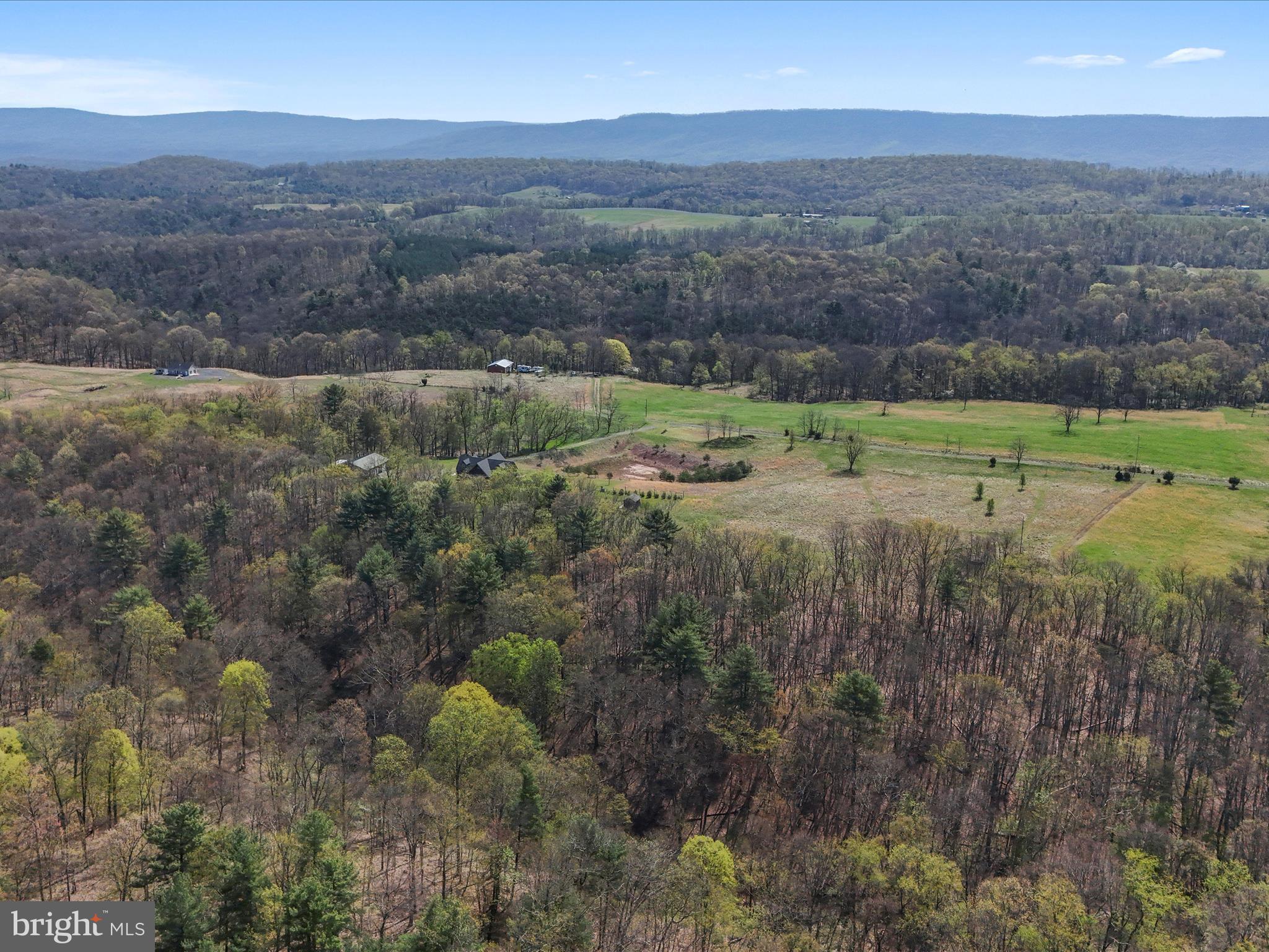 MOUNT LEVELS FARMS - Residential