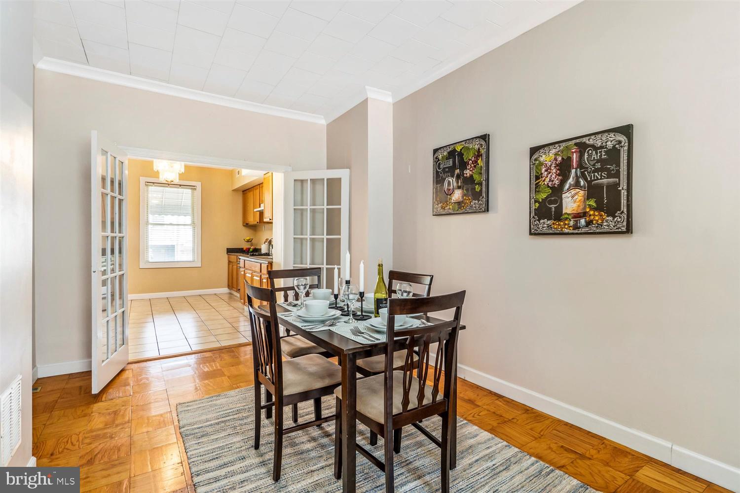 GREEKTOWN - Residential