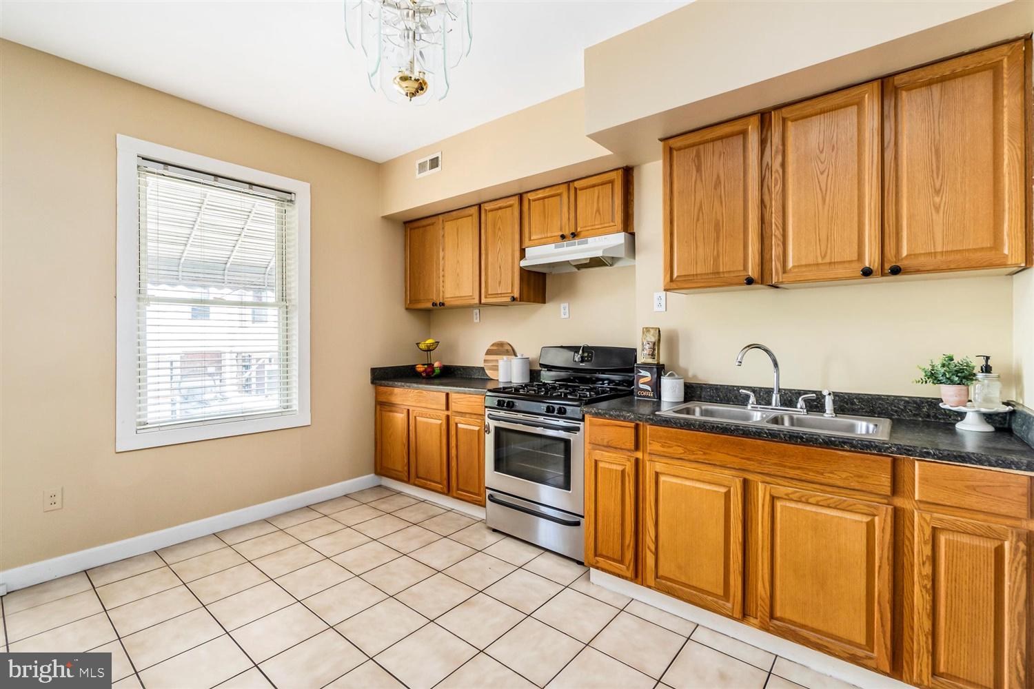 GREEKTOWN - Residential