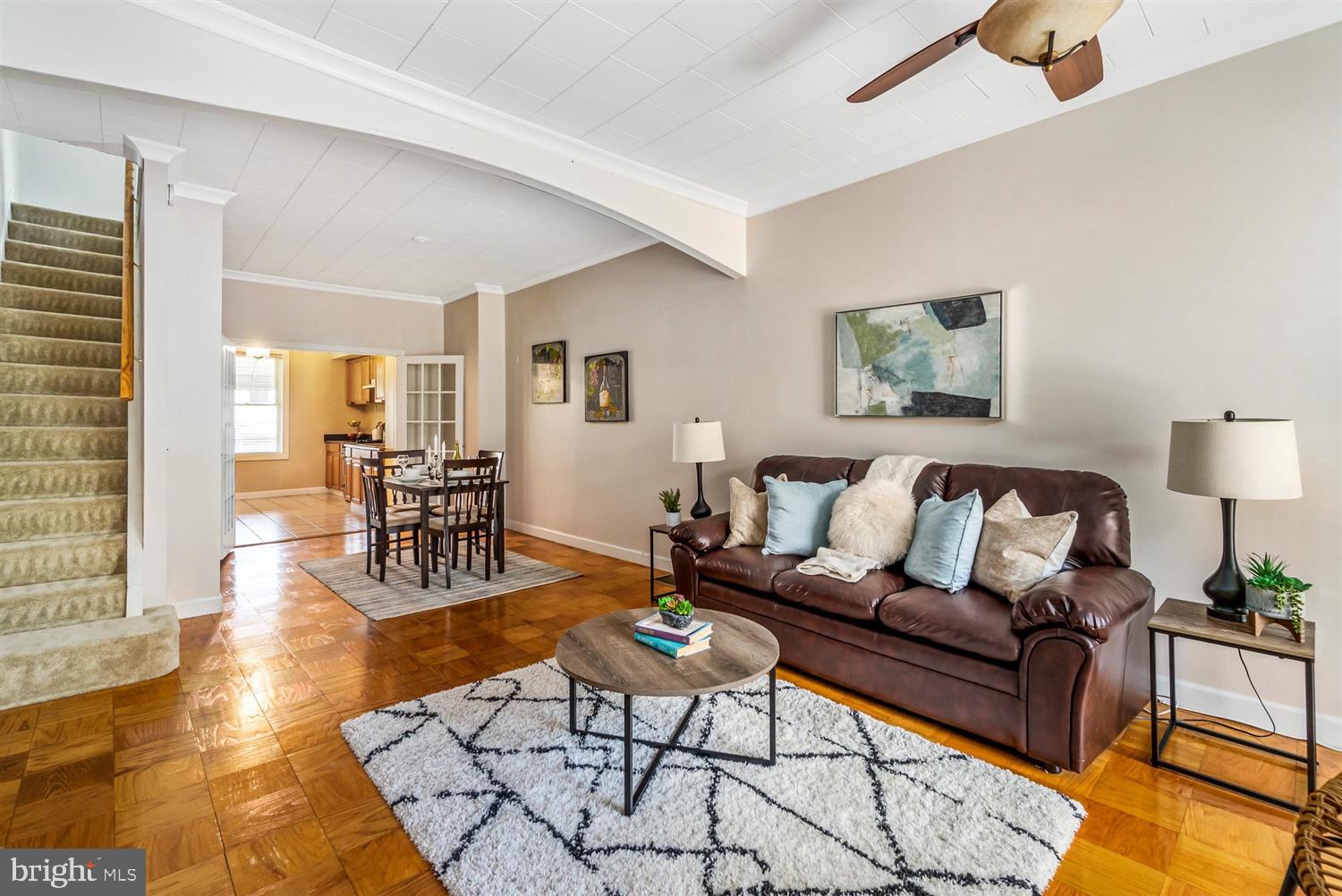 GREEKTOWN - Residential