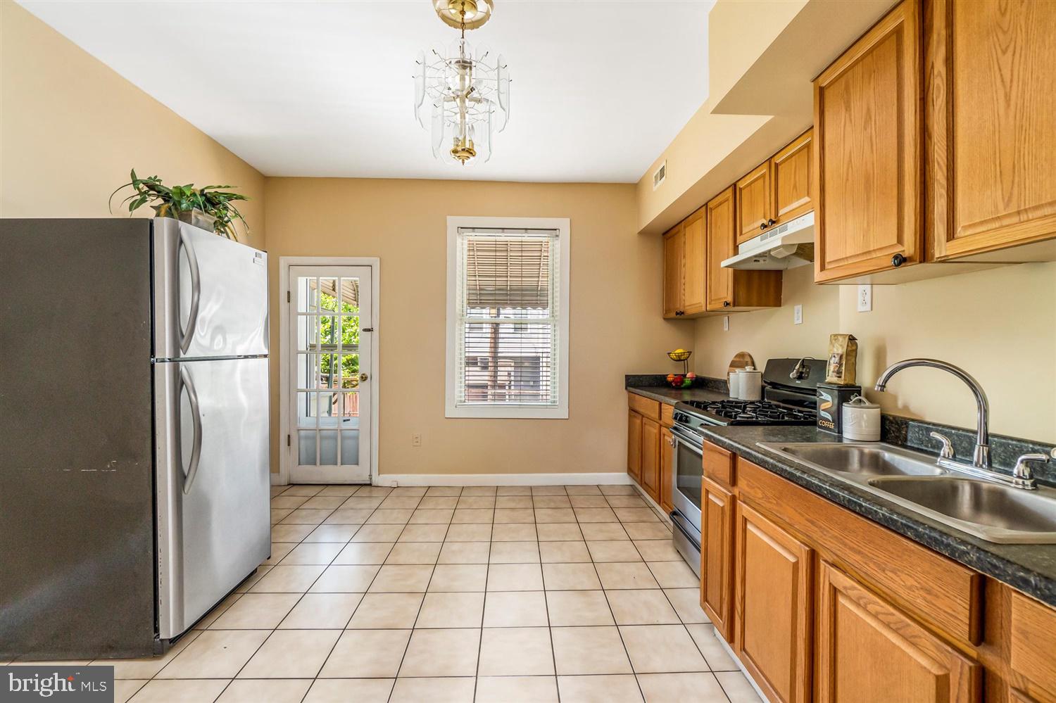 GREEKTOWN - Residential