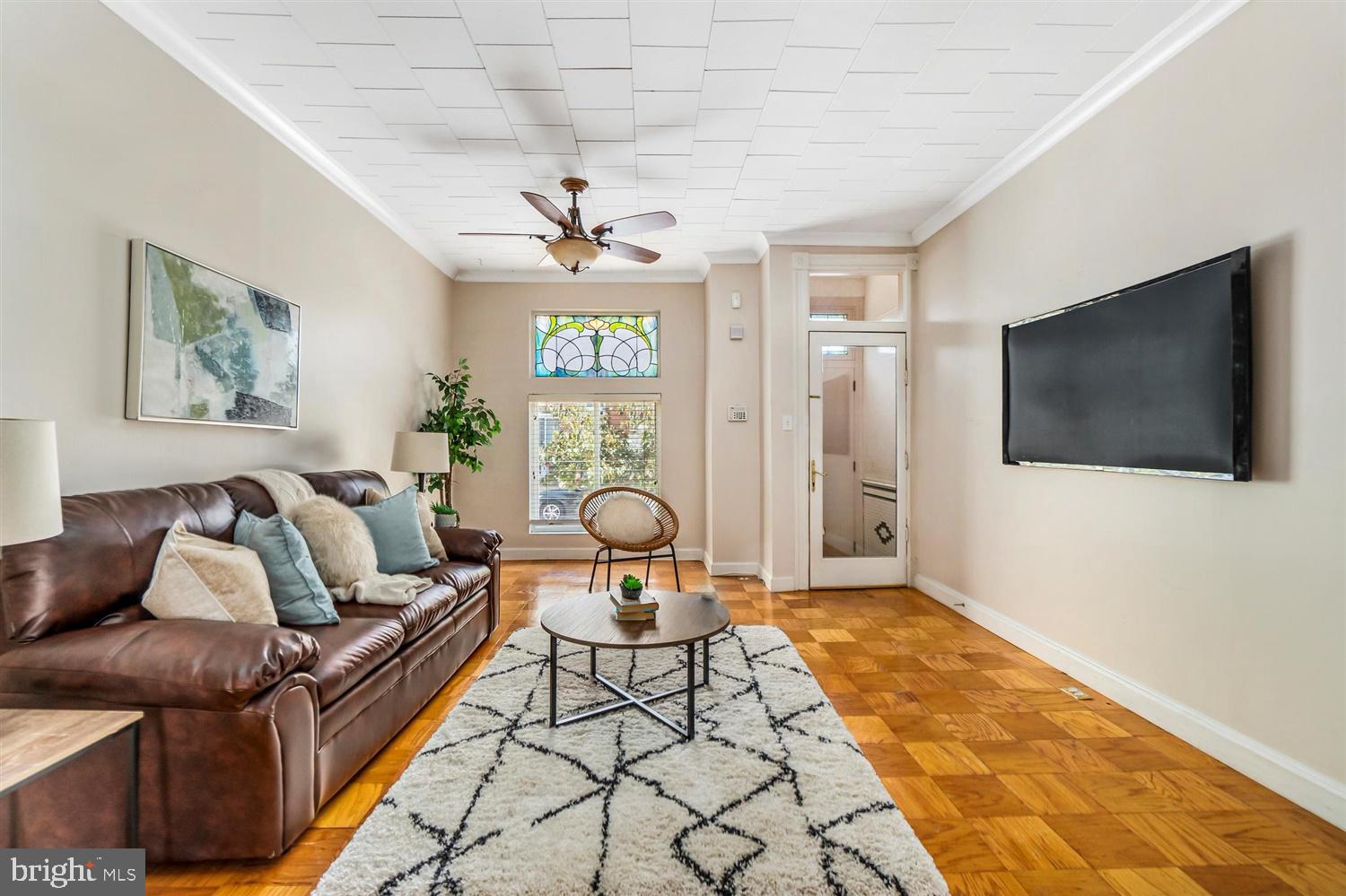 GREEKTOWN - Residential