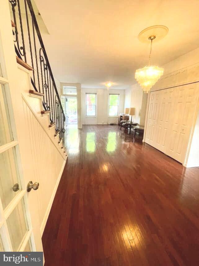 POINT BREEZE - Residential