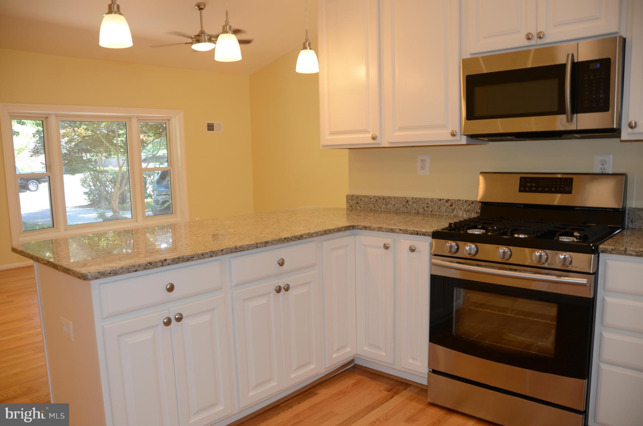 BURKE STATION SQUARE - Residential