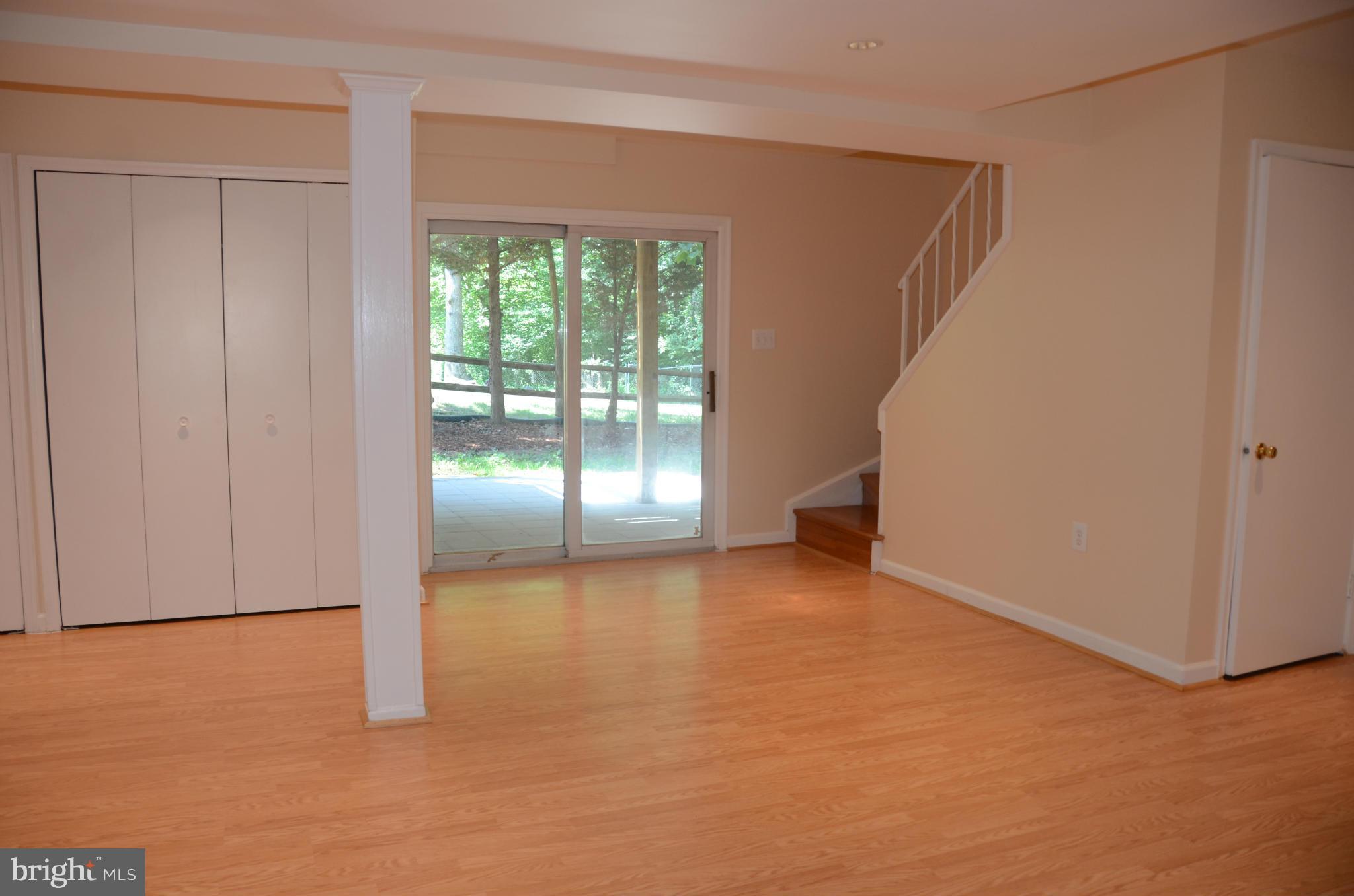 BURKE STATION SQUARE - Residential