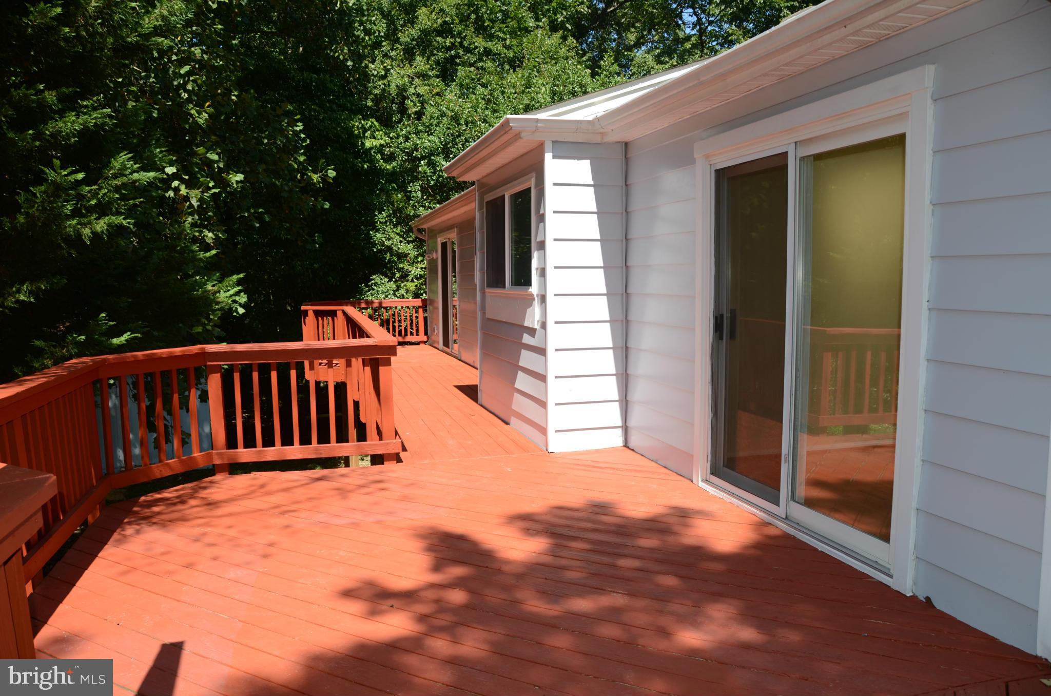 BURKE STATION SQUARE - Residential