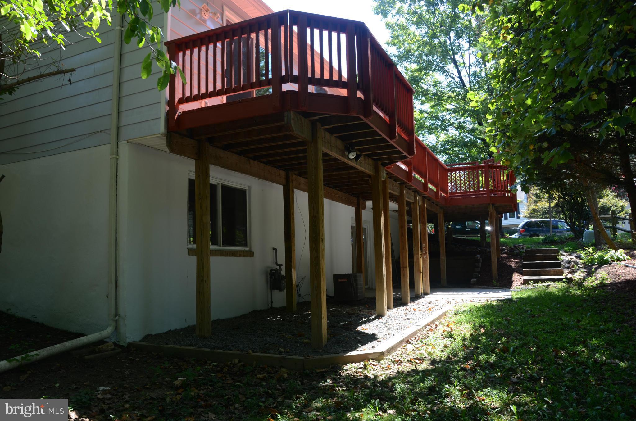 BURKE STATION SQUARE - Residential