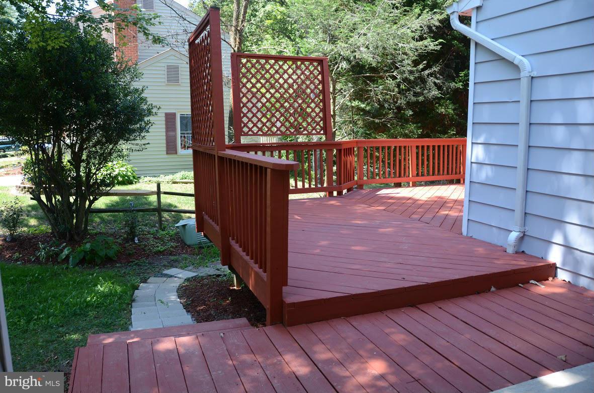 BURKE STATION SQUARE - Residential