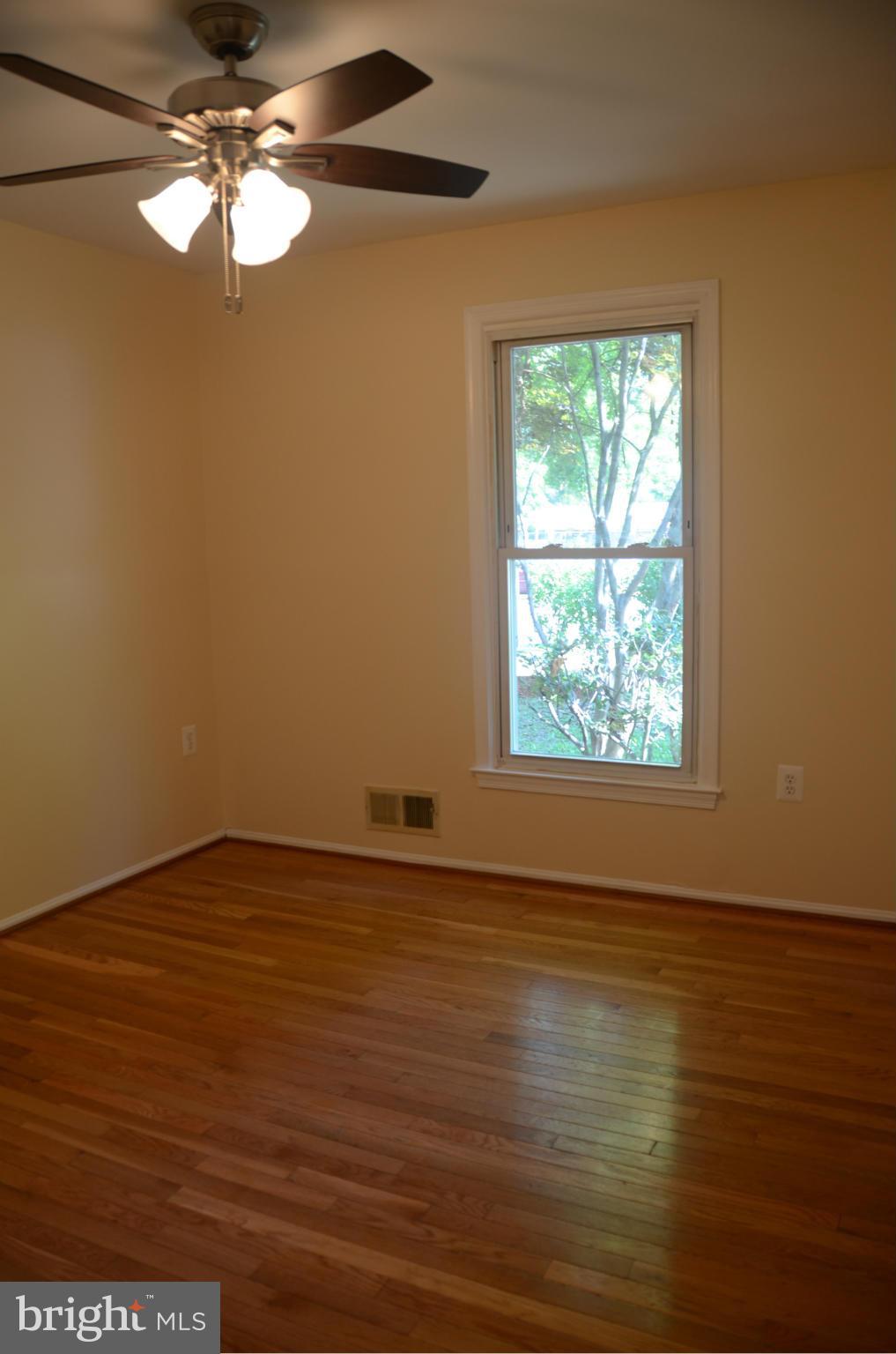 BURKE STATION SQUARE - Residential