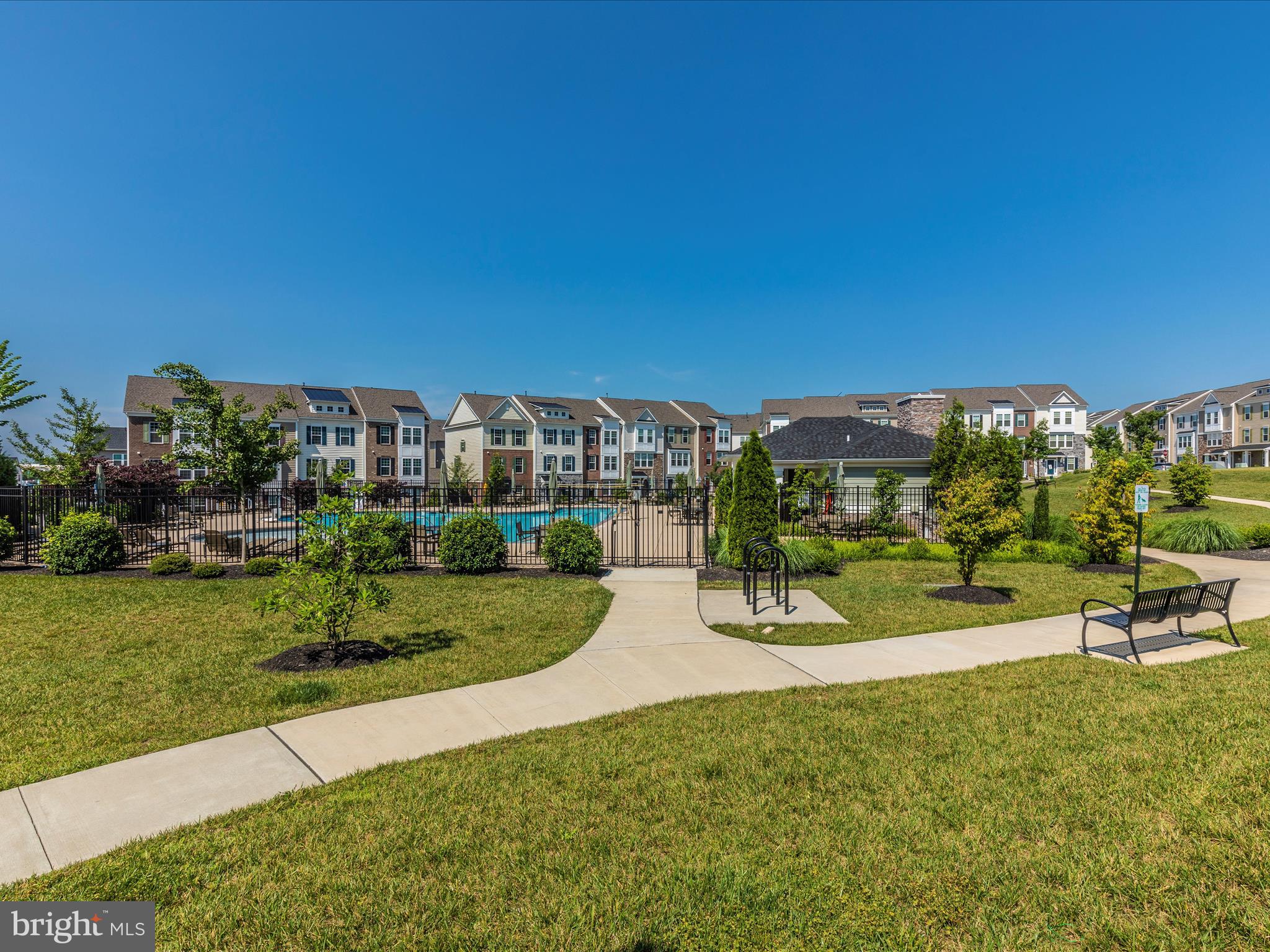 MARKET SQUARE - Residential Lease