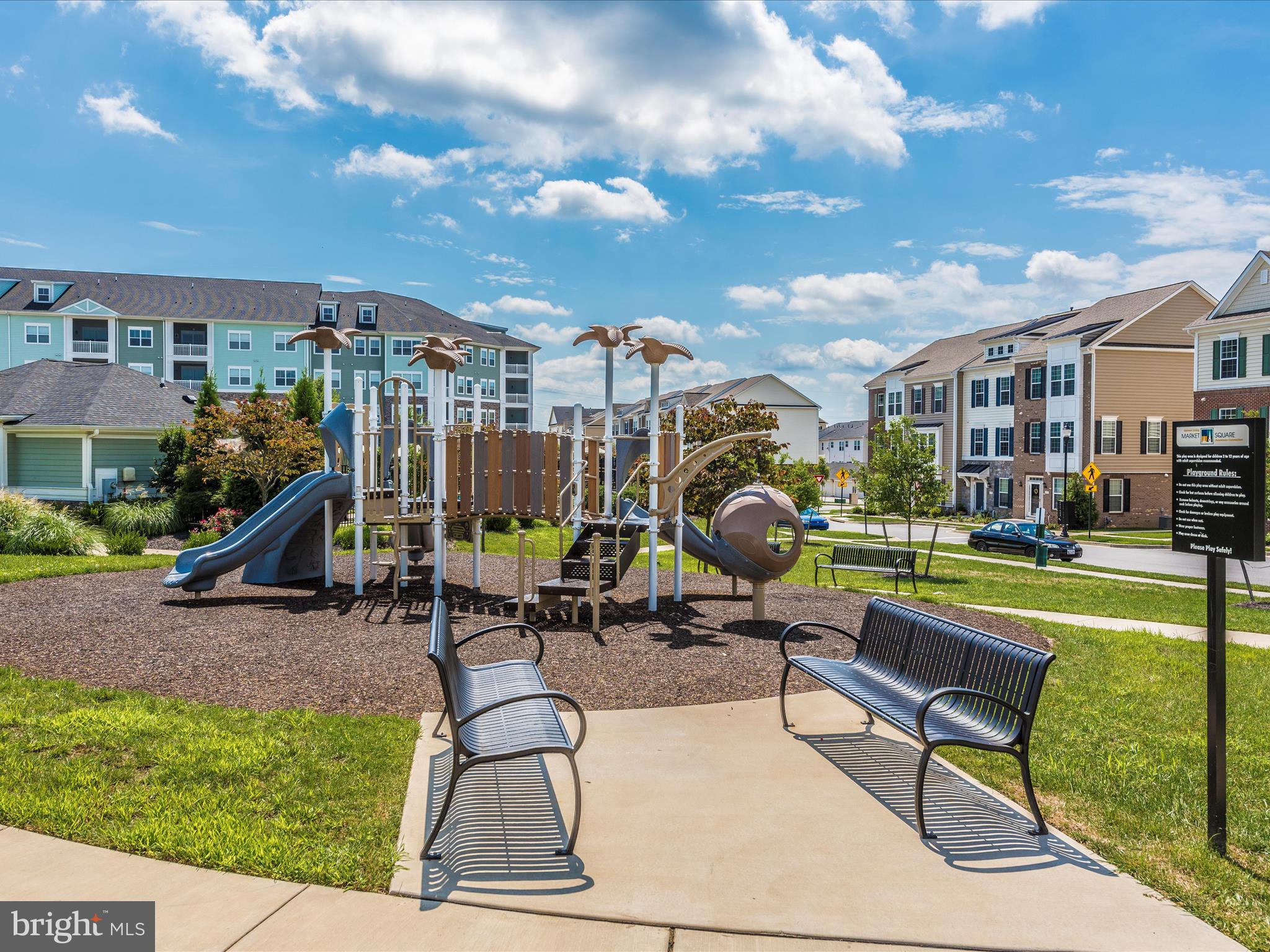 MARKET SQUARE - Residential Lease