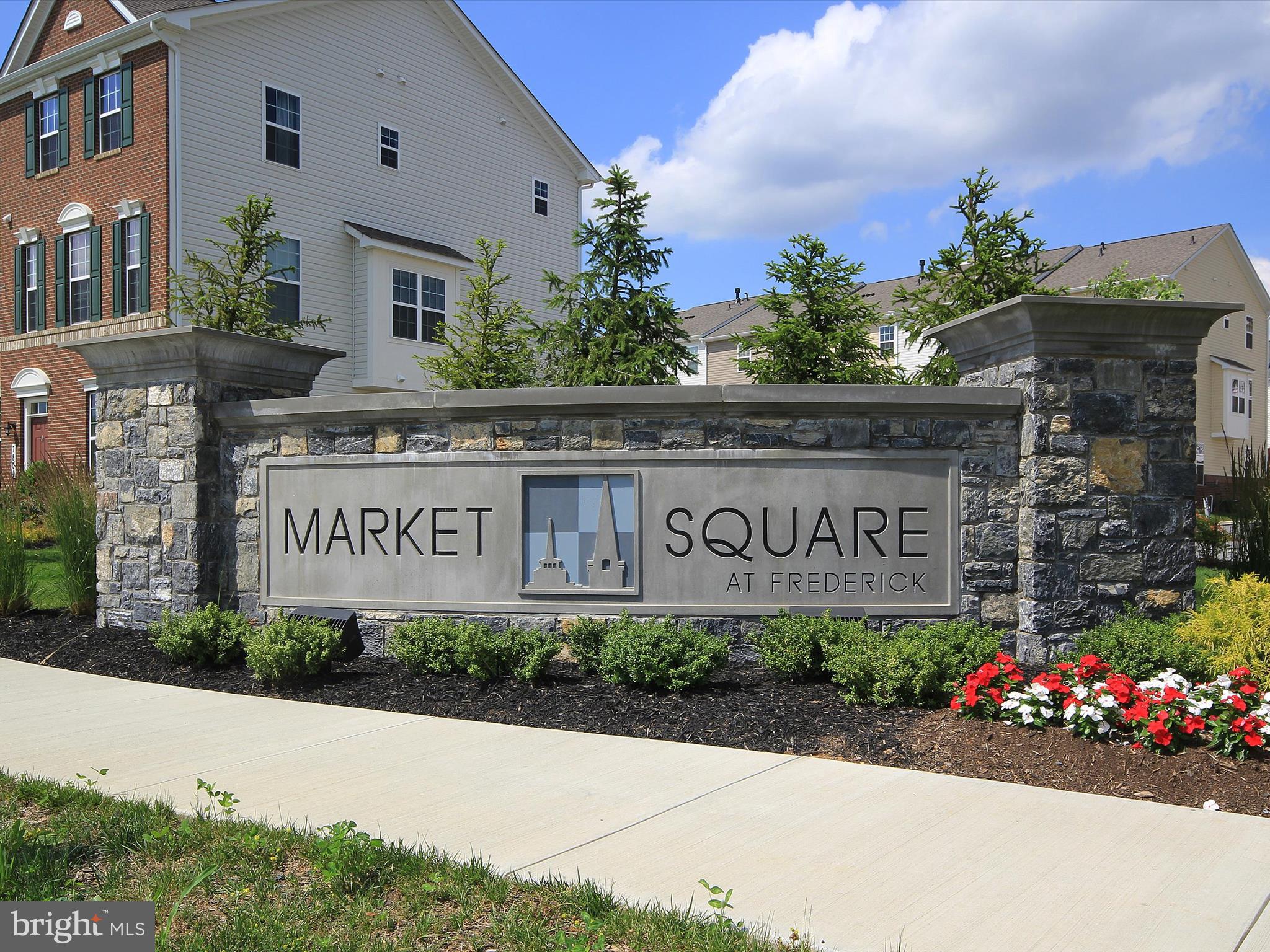 MARKET SQUARE - Residential Lease