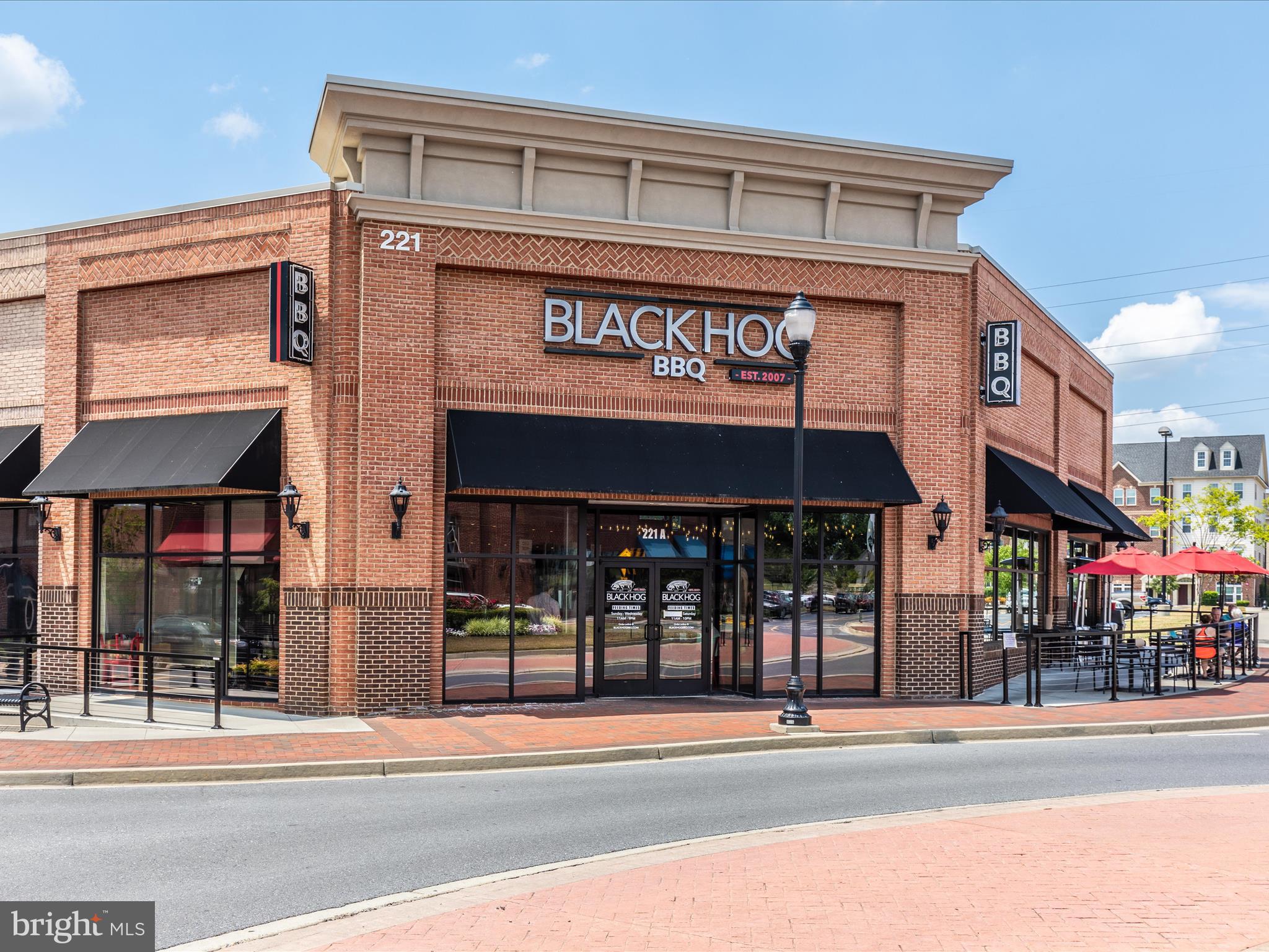 MARKET SQUARE - Residential Lease