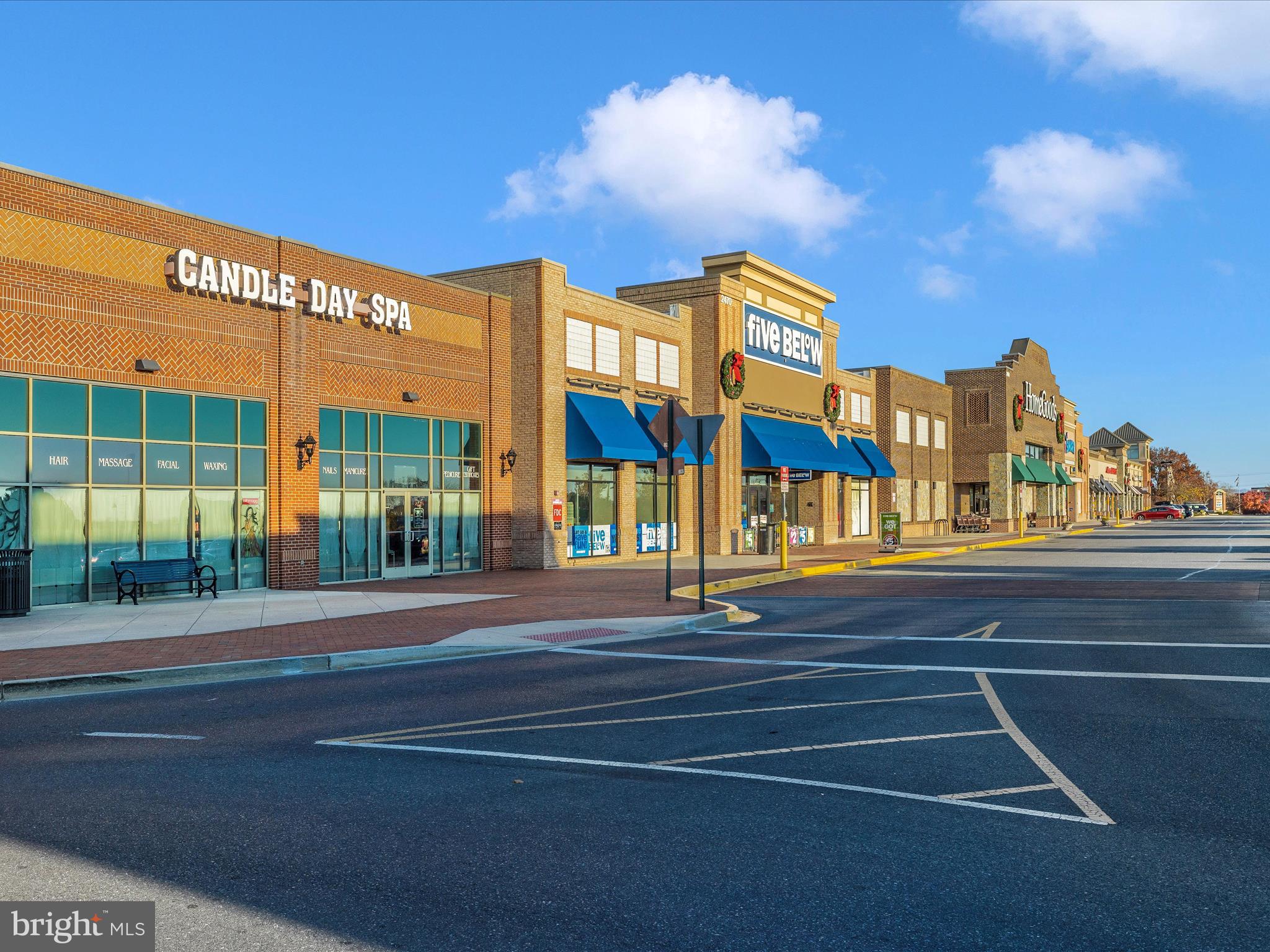 MARKET SQUARE - Residential Lease