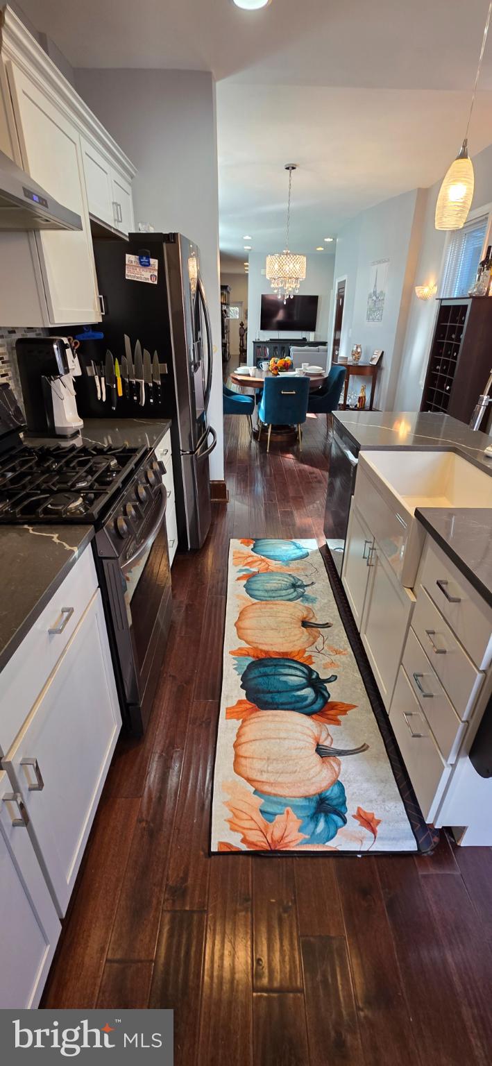 HIGHLANDTOWN - Residential