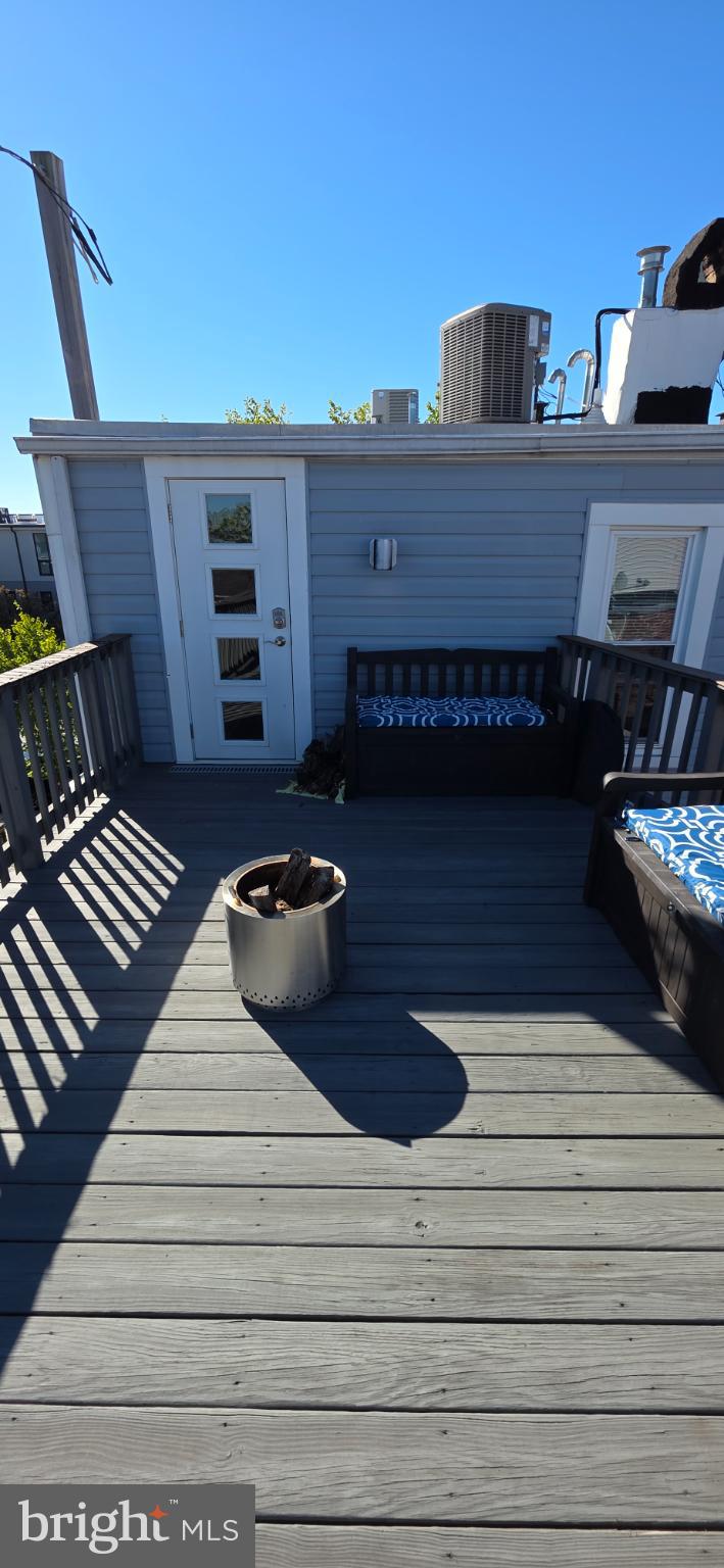 HIGHLANDTOWN - Residential