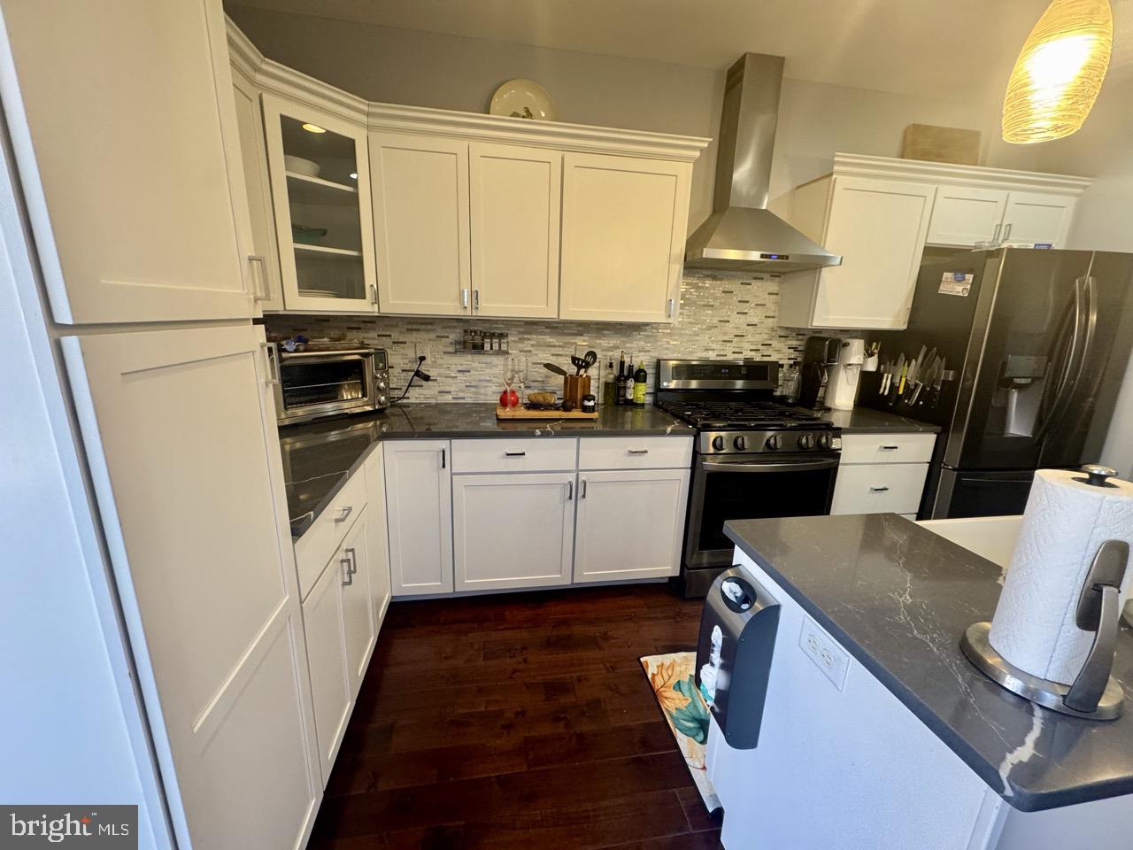 HIGHLANDTOWN - Residential