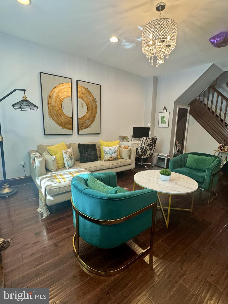 HIGHLANDTOWN - Residential
